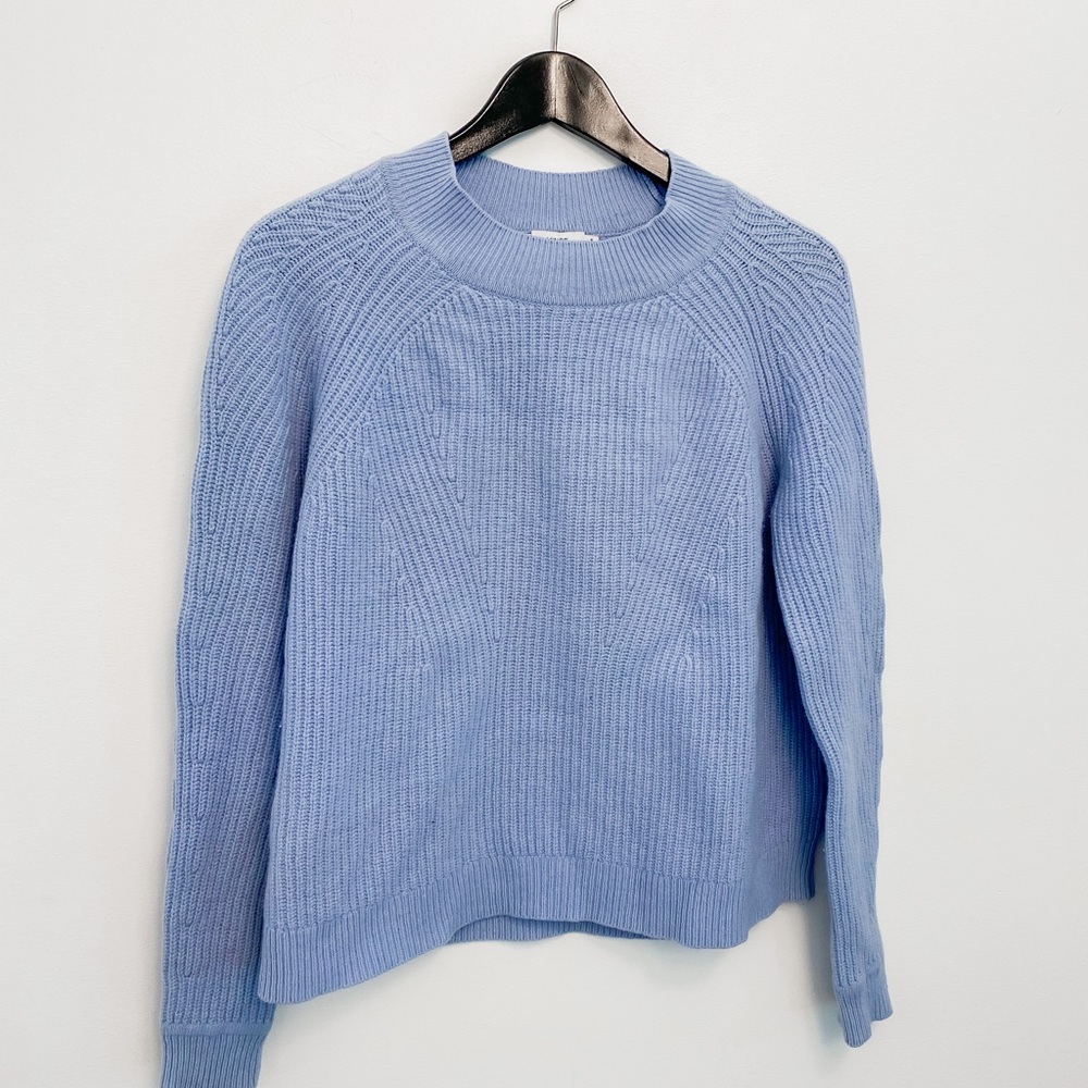 Vince cropped sweater size M. Great used condition